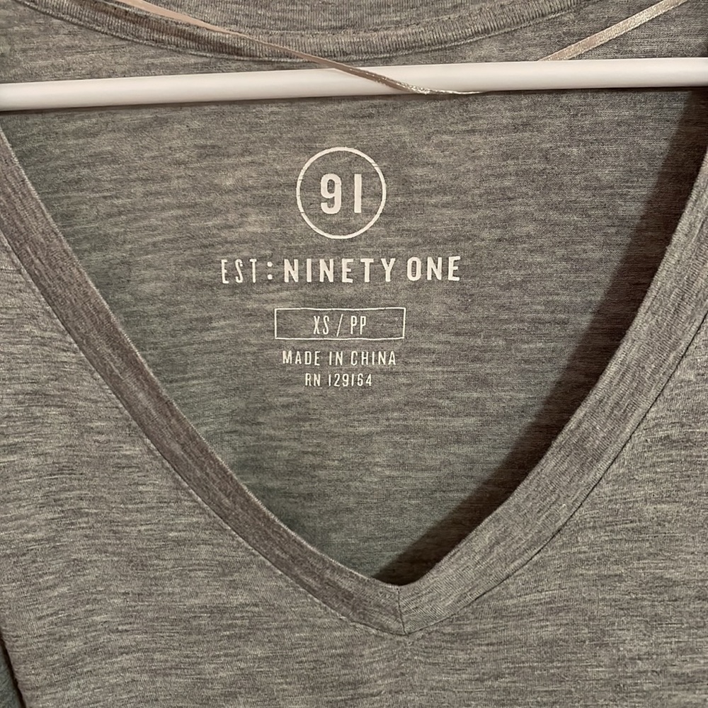 Set of 3 Ninety One V-neck Tees - Picture 2 of 4